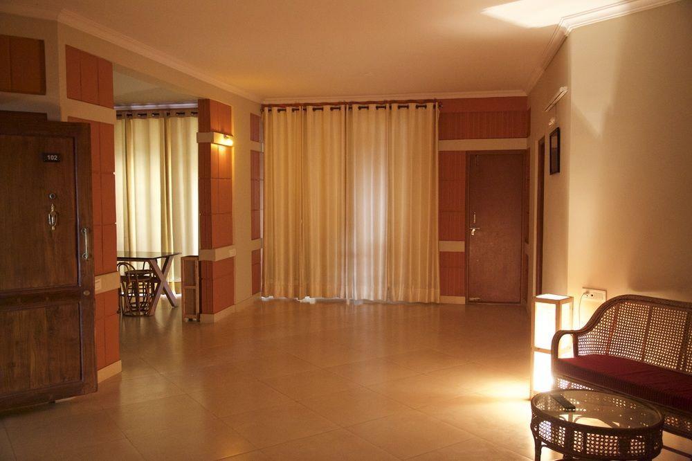 Fabhotel The Adore Palace Bombay Esterno foto